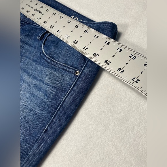 Gap 1969 Always Skinny Dark Wash Lightly Distressed Jeans Size 31/12R #1145 - Picture 9 of 11